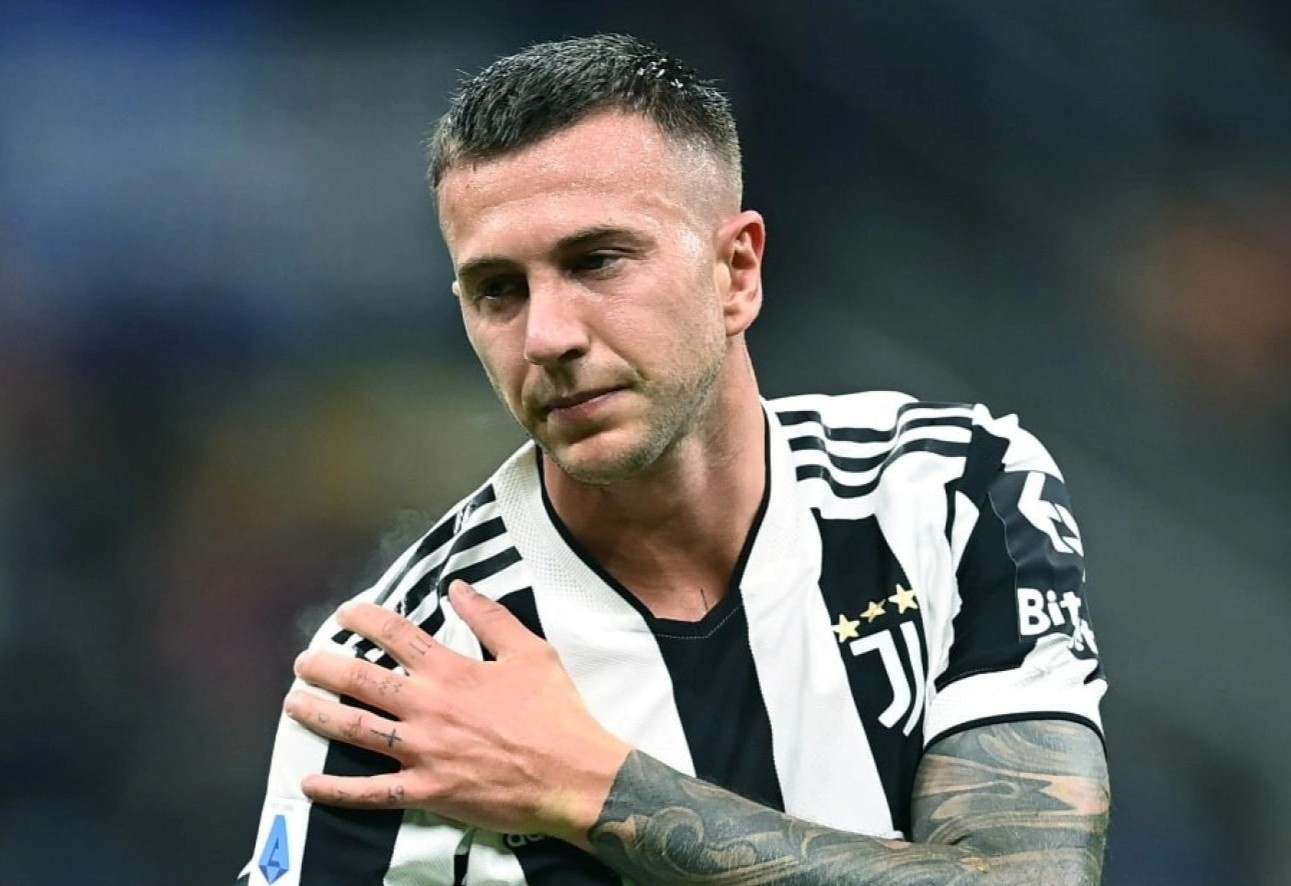 Juventus lang phi gan nua ty euro hinh anh