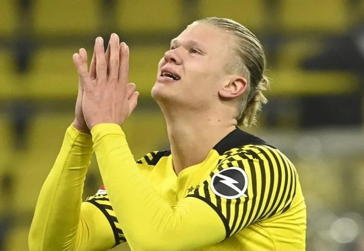 Lanh dao Dortmund dau khau voi Haaland hinh anh