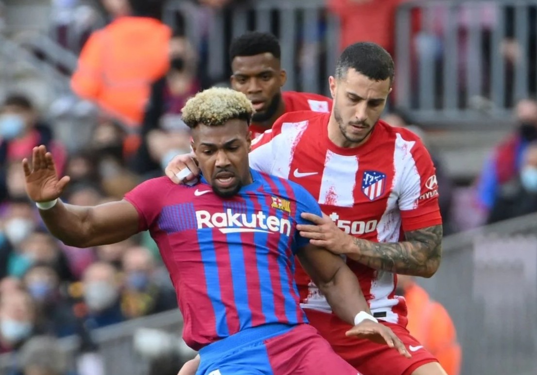 Adama Traore gay an tuong trong chien thang dam cua Barca hinh anh