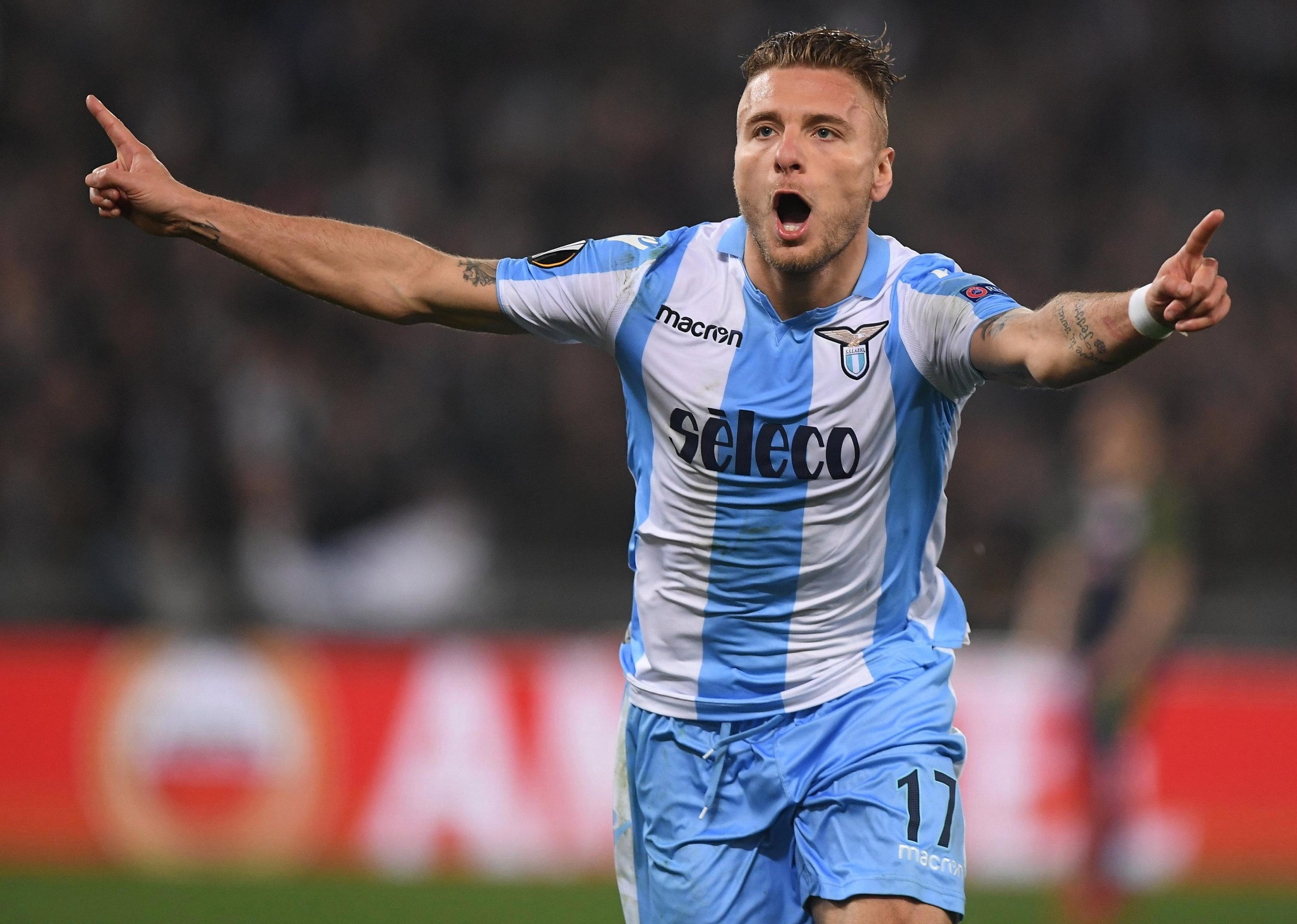 chiec giay vang chau au anh 8