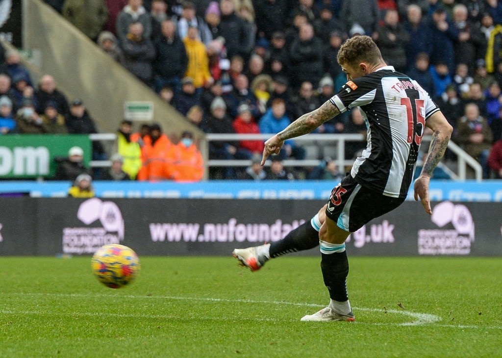 newcastle vs aston villa anh 4