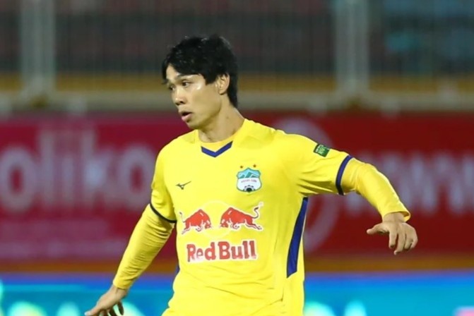 HAGL bi chia diem tran thu 2 lien tiep o V.League 2022 hinh anh