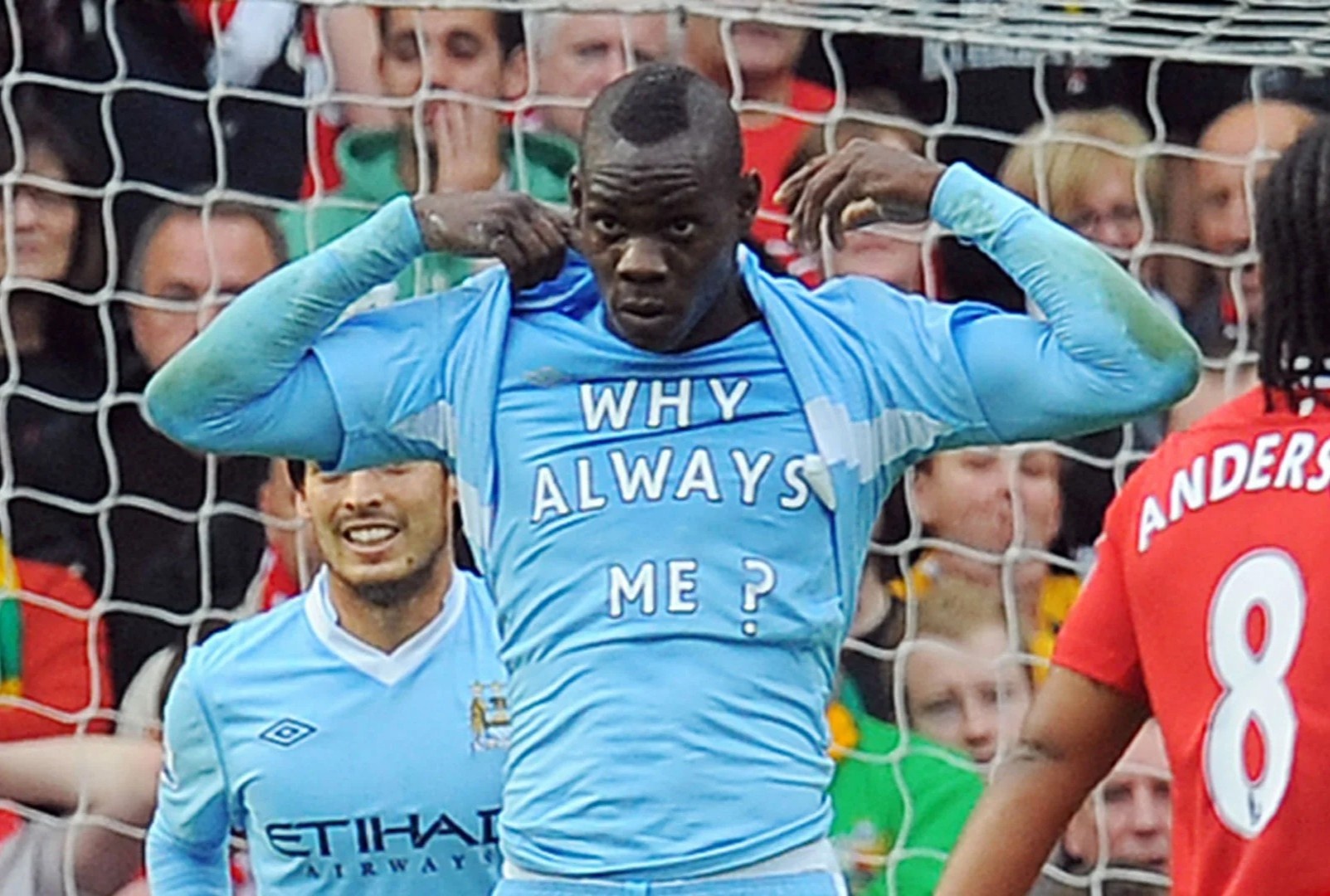 Balotelli: 'Toi khong can ghen ty voi Ronaldo va Messi' hinh anh