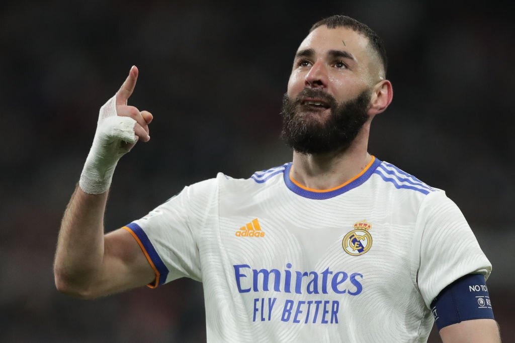 Benzema lam lu mo 3 sieu sao tan cong cua PSG hinh anh