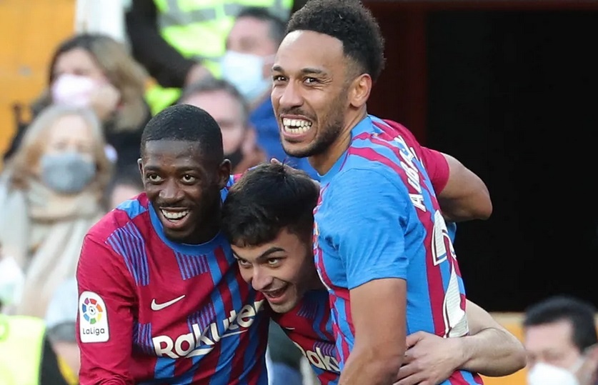 Barca khong con so Real hinh anh