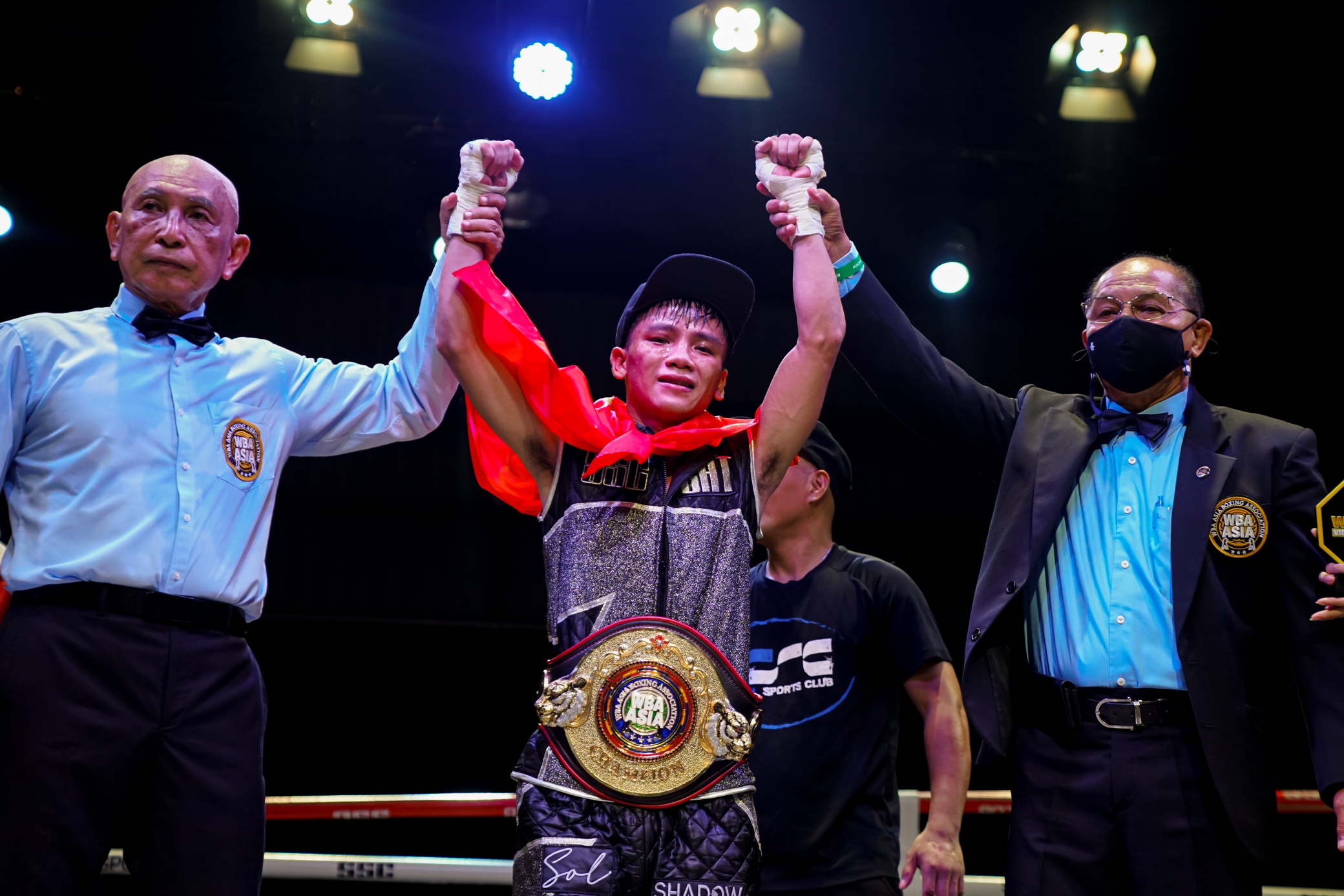 Nha vo dich WBA chau A Huu Toan: 'Doi thu Thai Lan qua ly lom' hinh anh