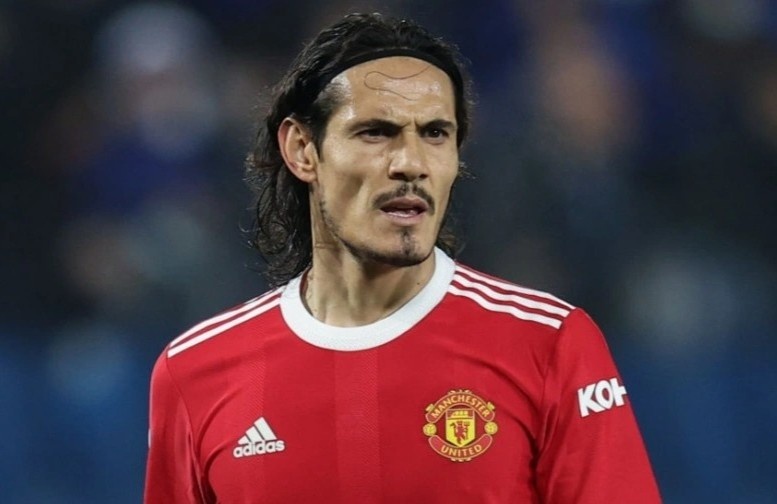 Cavani va nhung ganh nang o doi hinh MU hinh anh