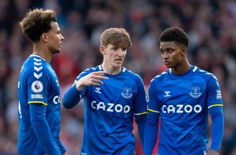 Everton co nguy co xuong hang hinh anh