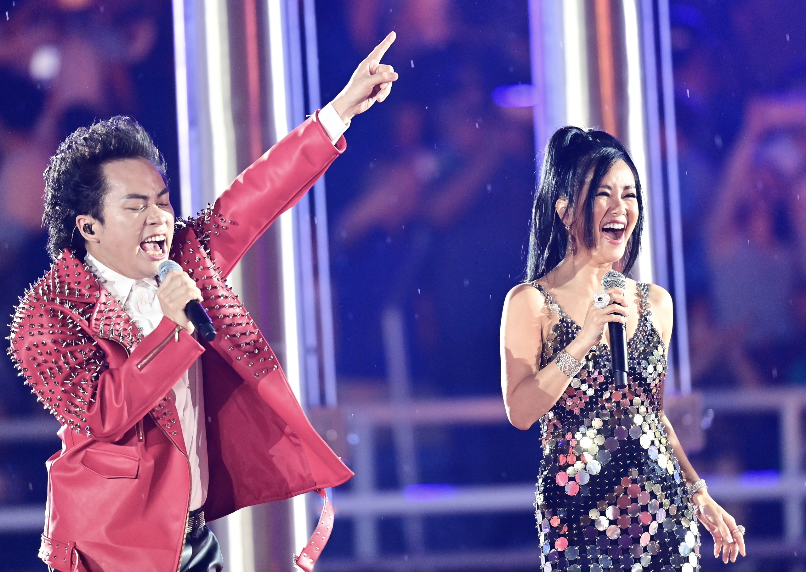 Hong Nhung thay Ho Ngoc Ha, Van Mai Huong hat ca khuc SEA Games 31 hinh anh