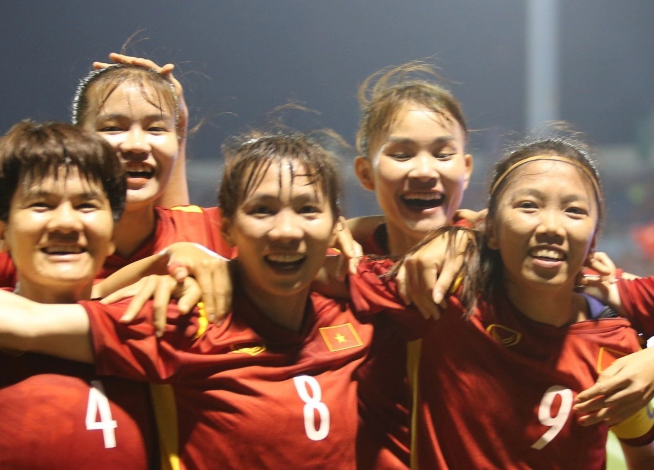 Tuyen nu Viet Nam duoc thuong nong 1,3 ty dong hinh anh