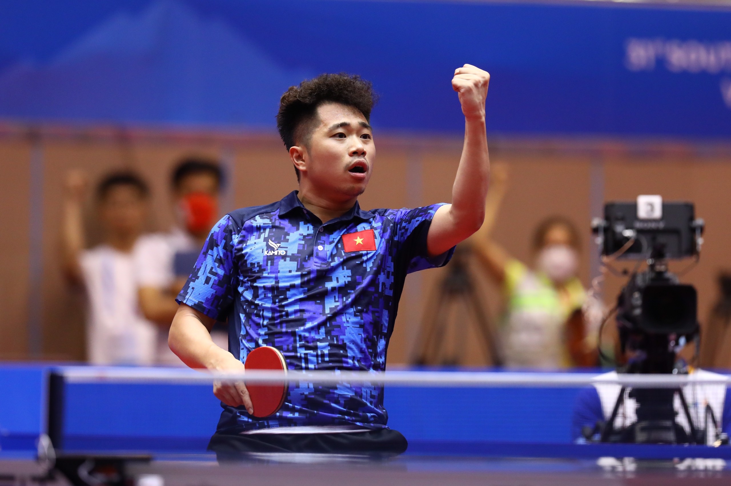 Ha Phakpoom 4-1, Duc Tuan gianh HCV don nam bong ban SEA Games hinh anh