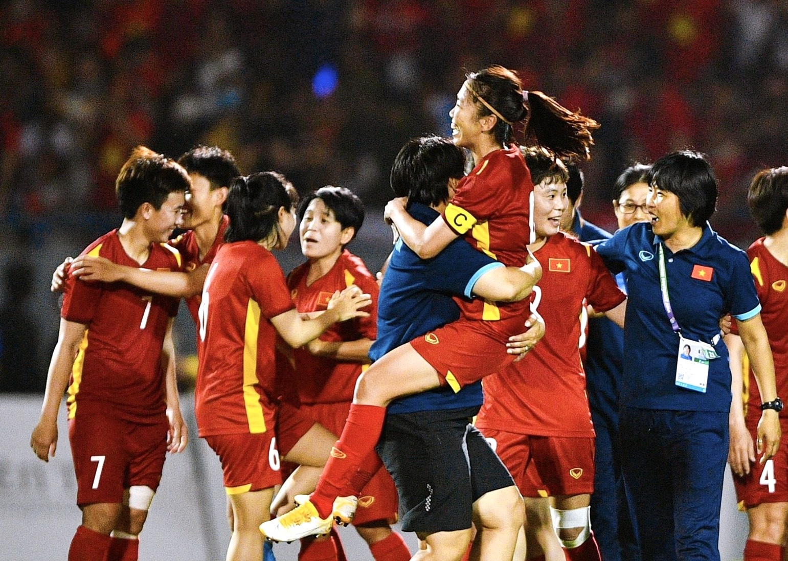 Huynh Nhu: 'Tuyen Viet Nam muon xo do ky luc' hinh anh