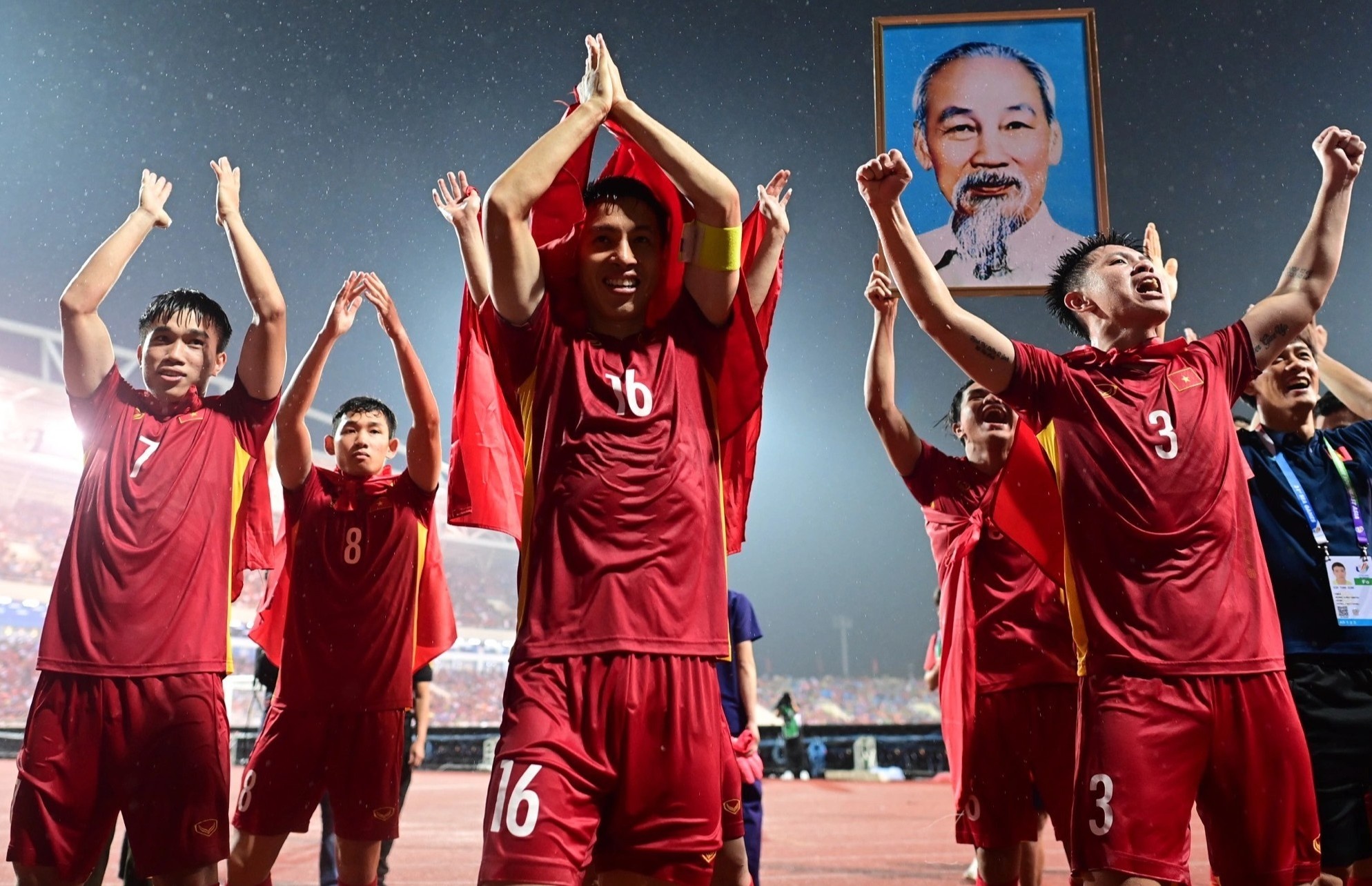 U23 Viet Nam nhan thuong 2 ty dong hinh anh