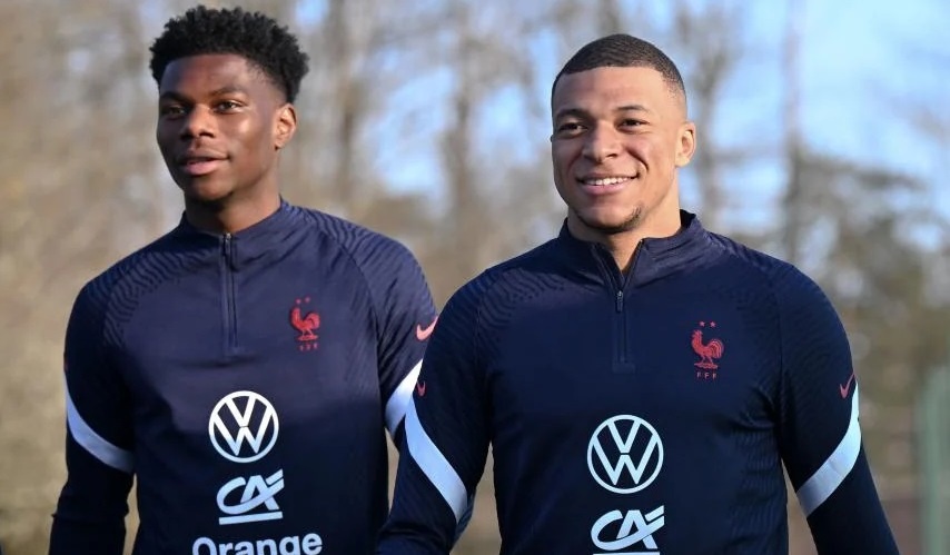 Marca: Mbappe muon PSG tranh muc tieu cua Real hinh anh