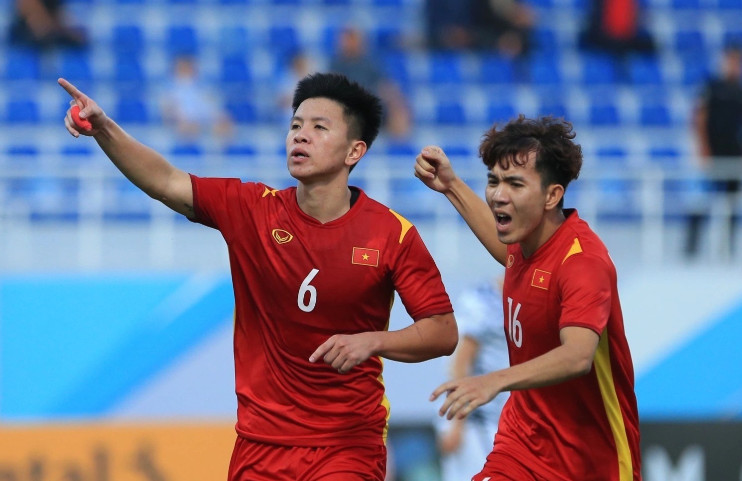 U23 Viet Nam cam hoa Han Quoc hinh anh