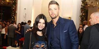 Kendall Jenner,  NBA,  ngoi sao bong ro anh 1