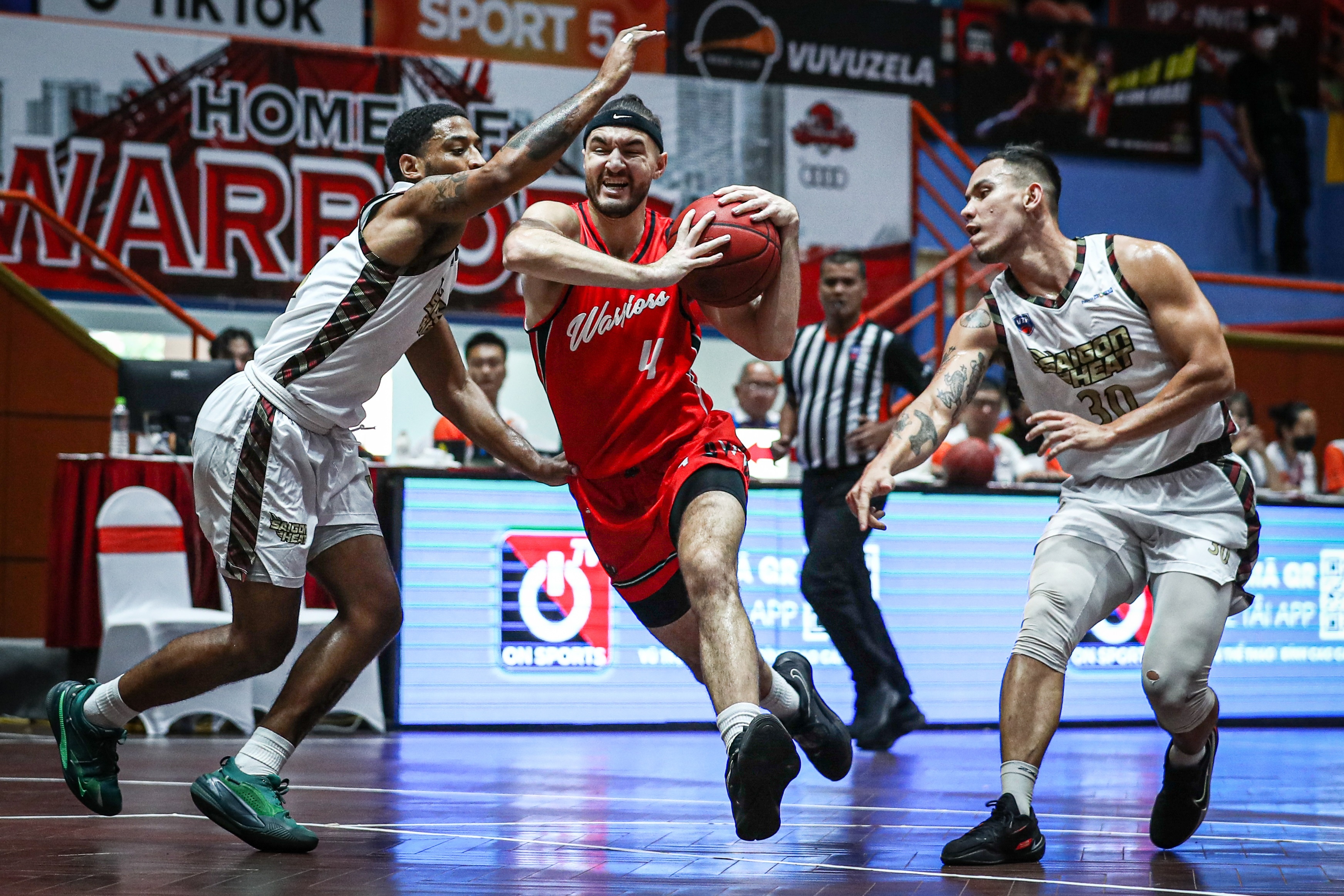 Clayton Guillozet,  Thanglong Warriors,  VBA 2022 anh 6