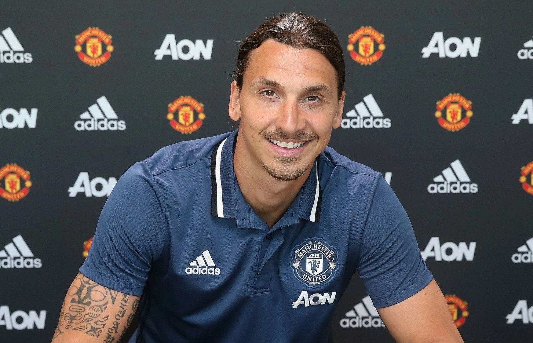 5 vu chuyen nhuong tu do tam diem trong lich su Man Utd hinh anh