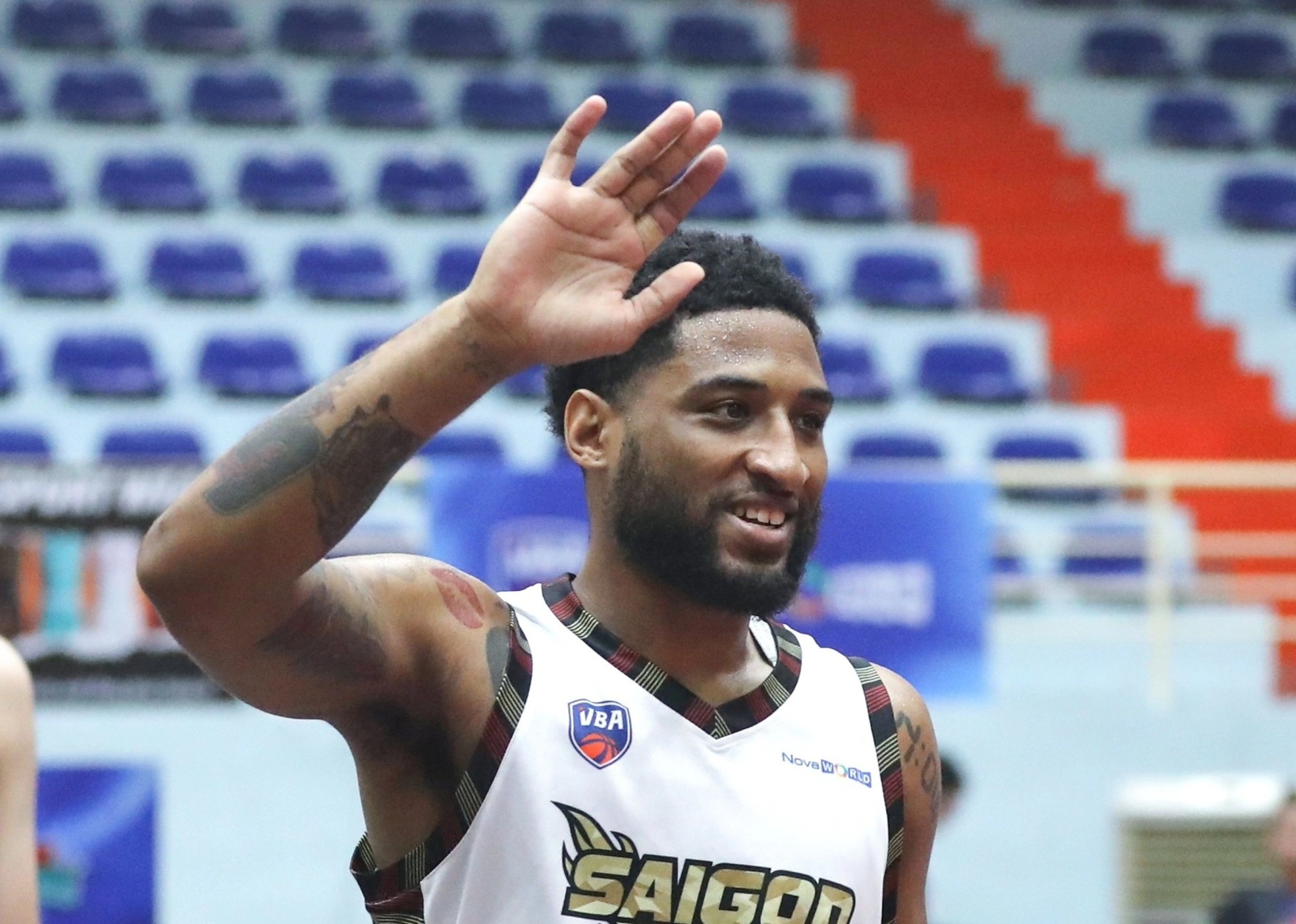 Ngoai binh My ghi 39 diem, dua Saigon Heat len ngoi dau VBA hinh anh