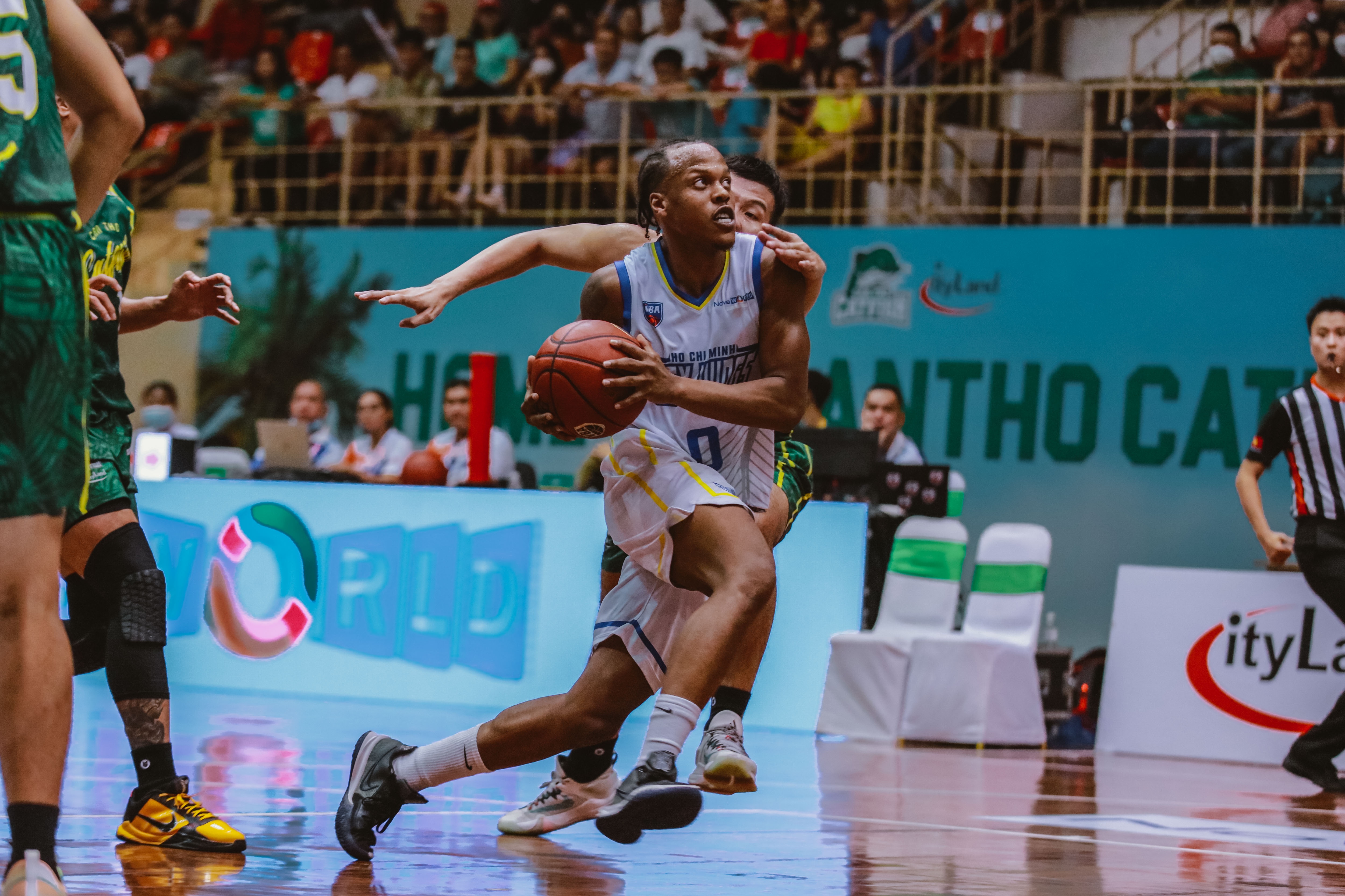 VBA 2022,  Alonzo Stafford,  Saigon Heat anh 4