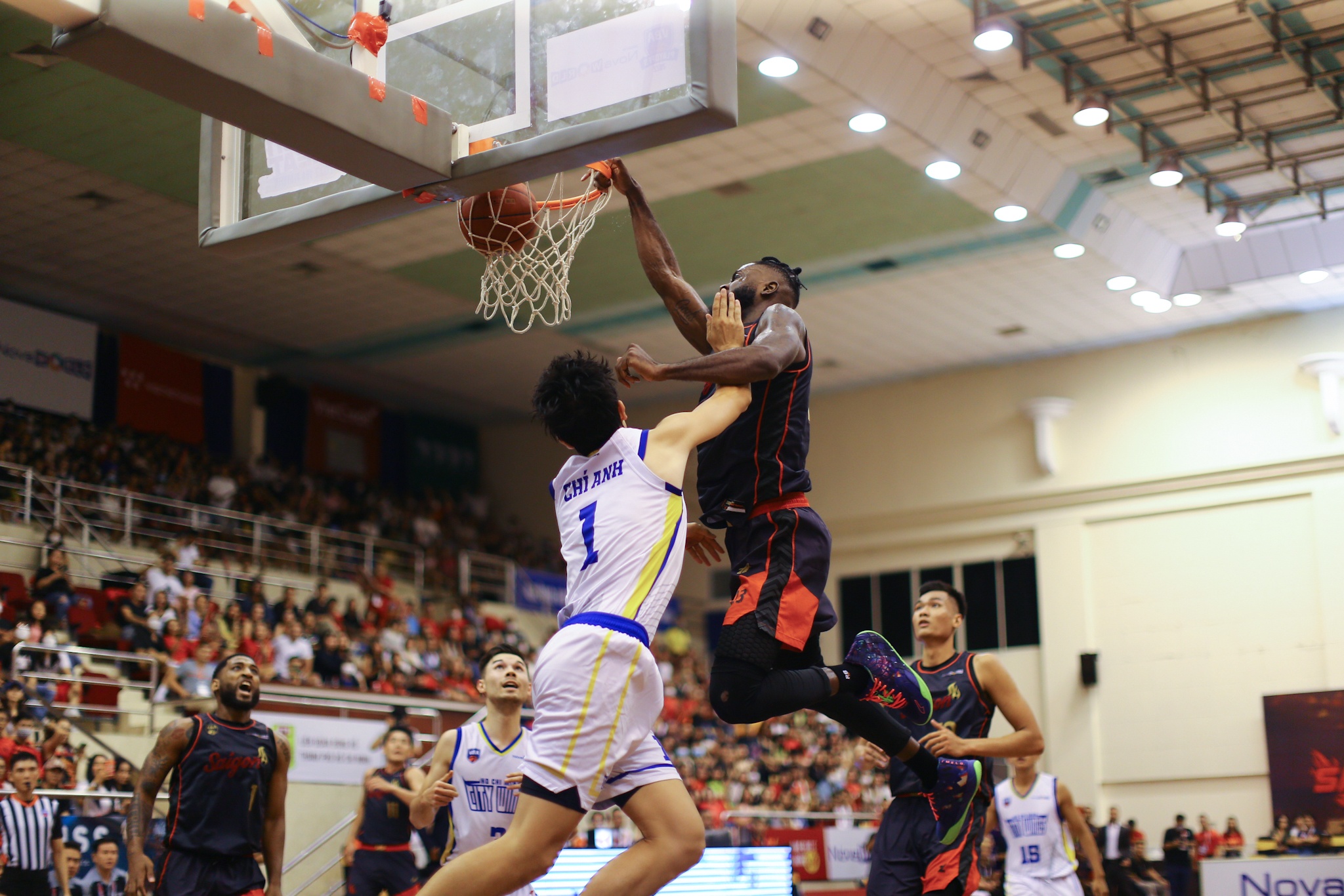 Saigon Heat truoc thanh tich lich su tai VBA hinh anh