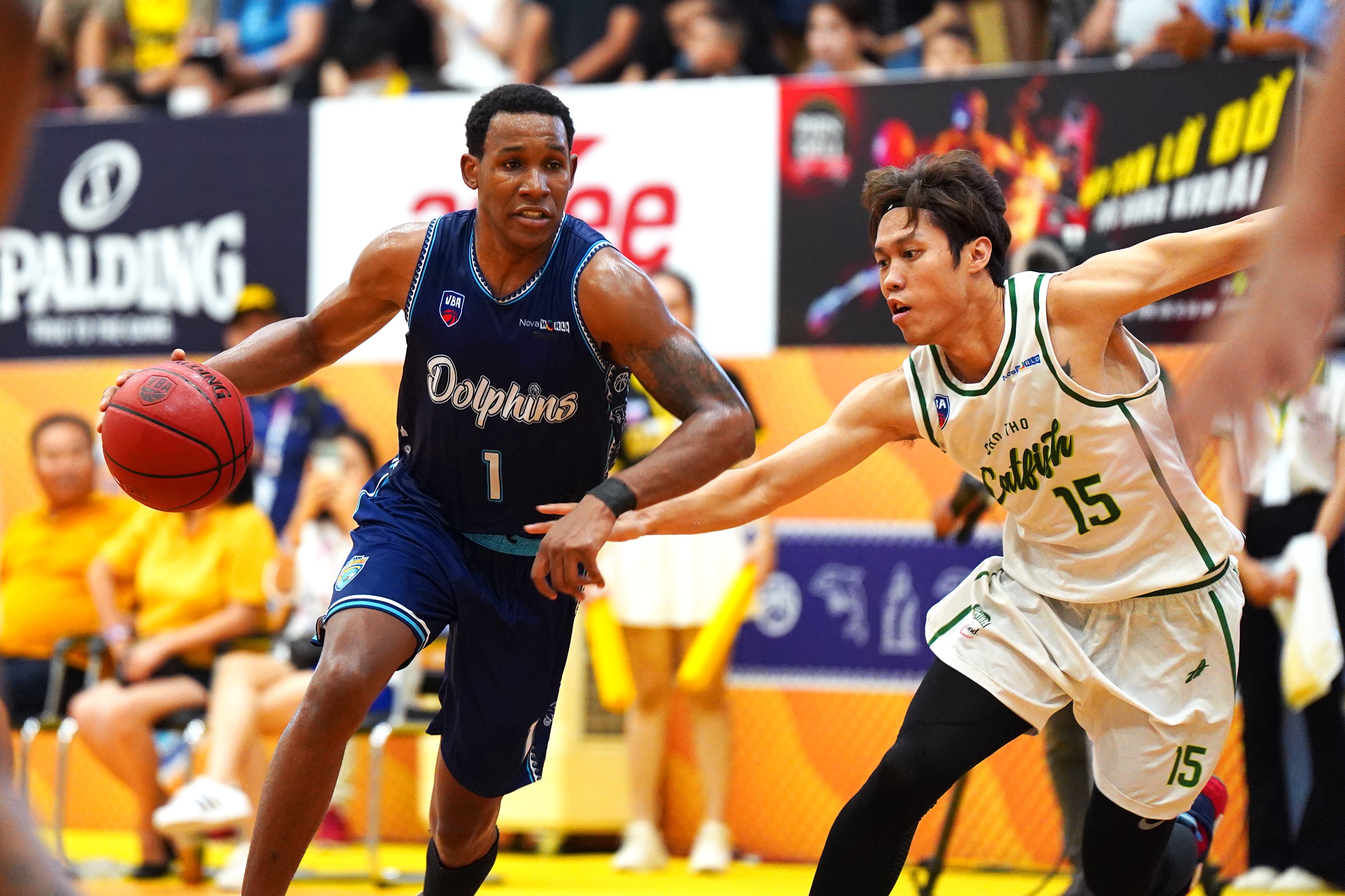 Hanoi Buffaloes chiem uu the de vao chung ket VBA 2022 hinh anh