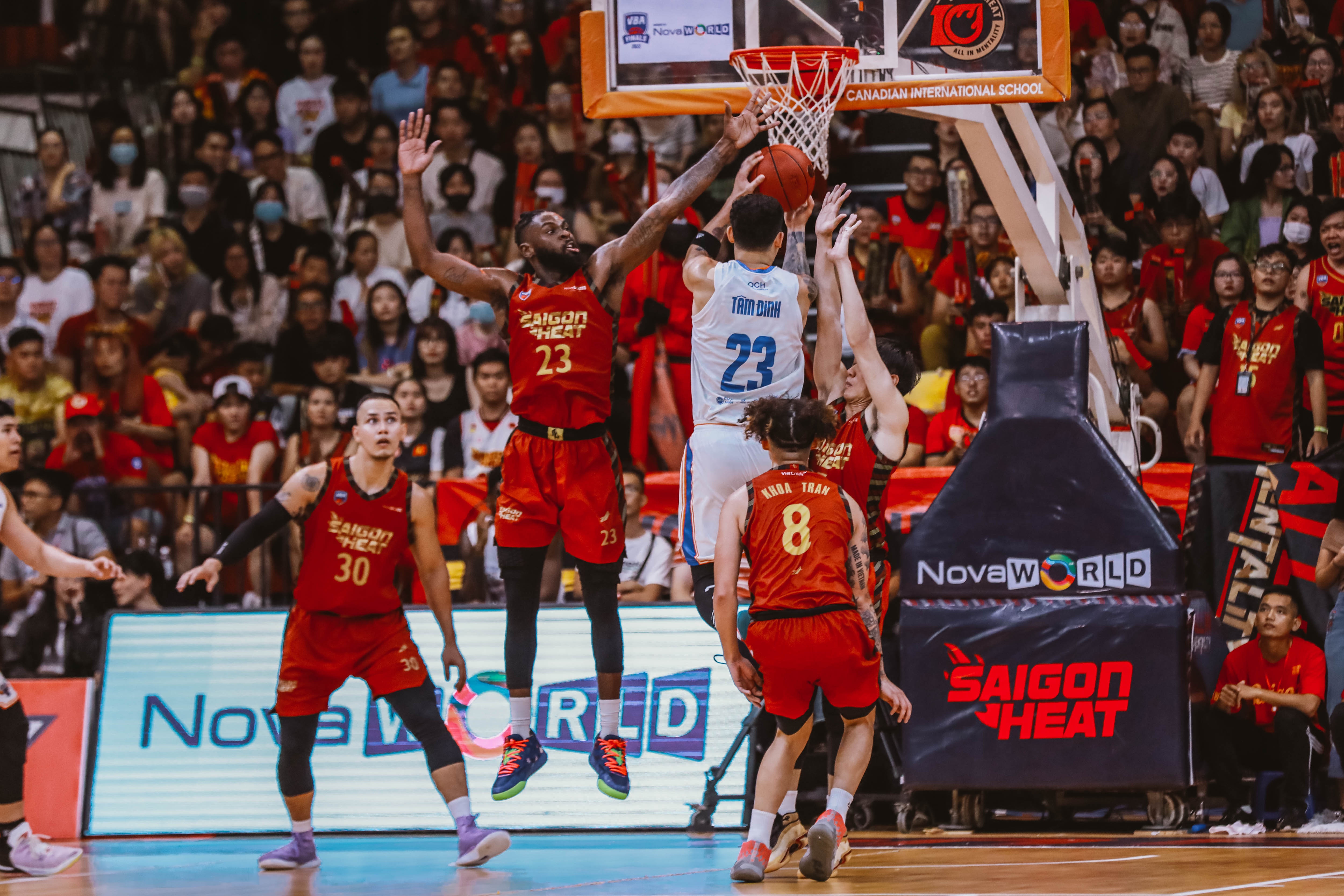 Dang cap phong ngu cua Saigon Heat o VBA 2022 hinh anh