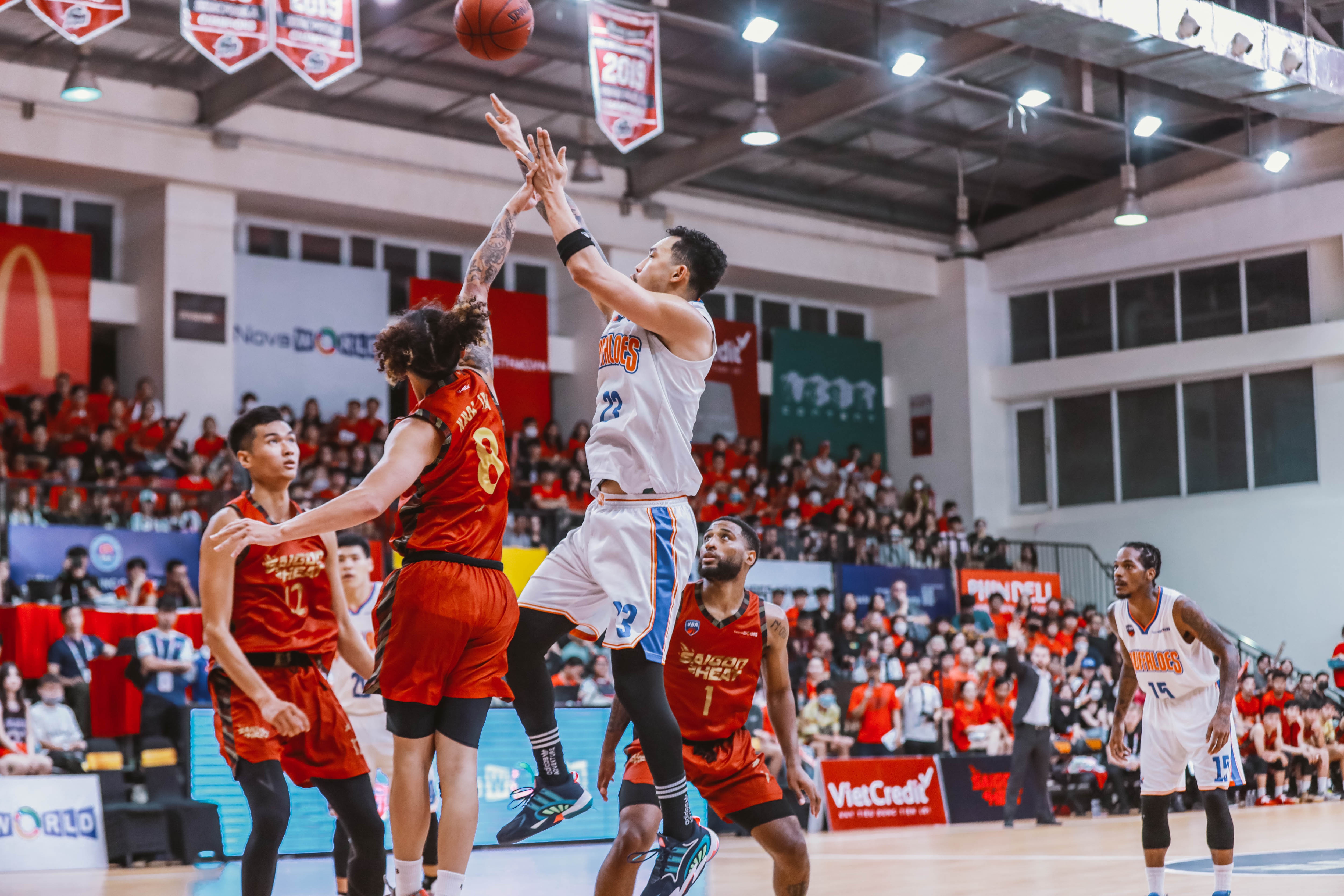 Saigon Heat,  Hanoi Buffaloes,  chung ket VBA 2022 anh 2