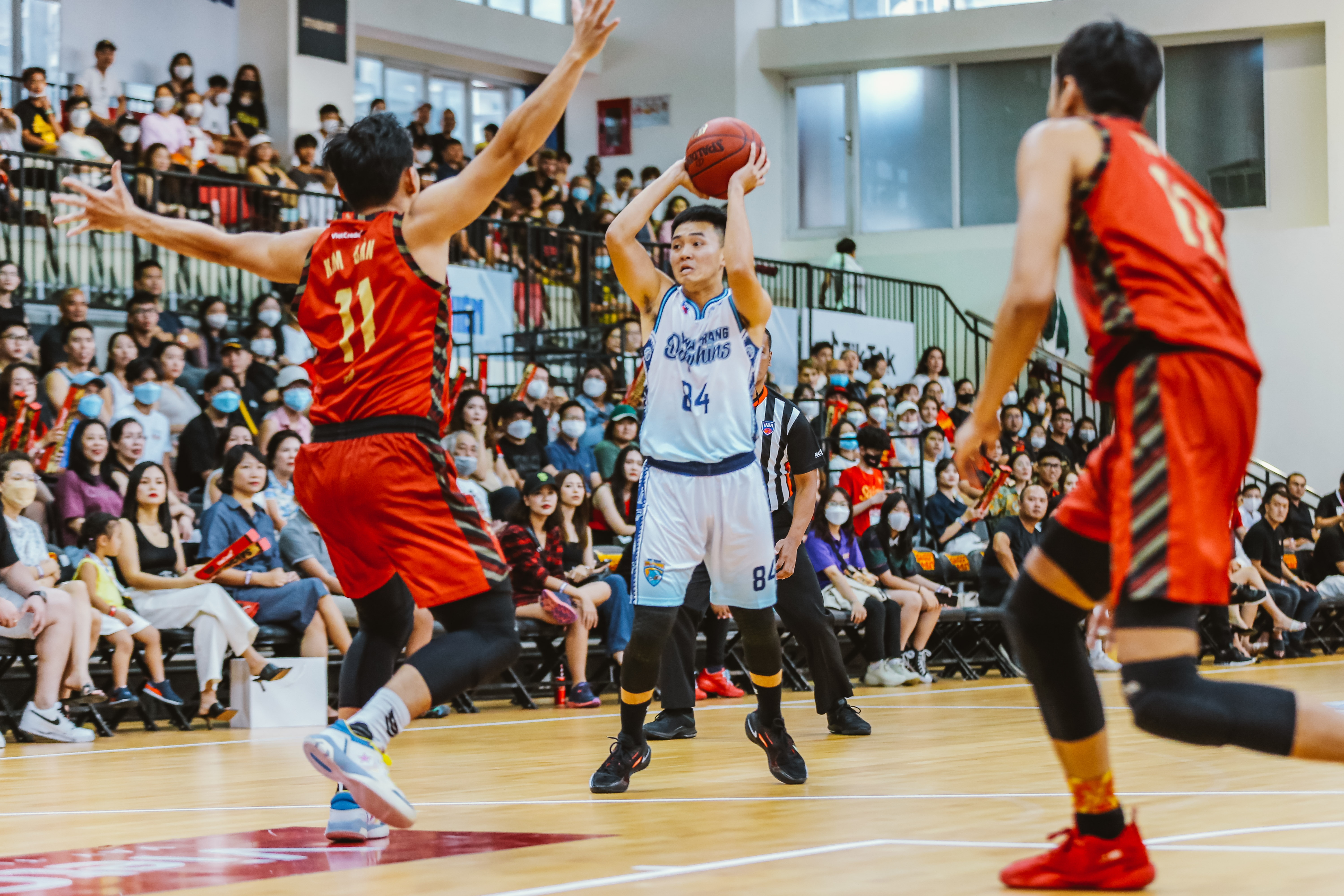 Tim Waale,  Pham Duc Kien,  Huynh Vinh Quang anh 4