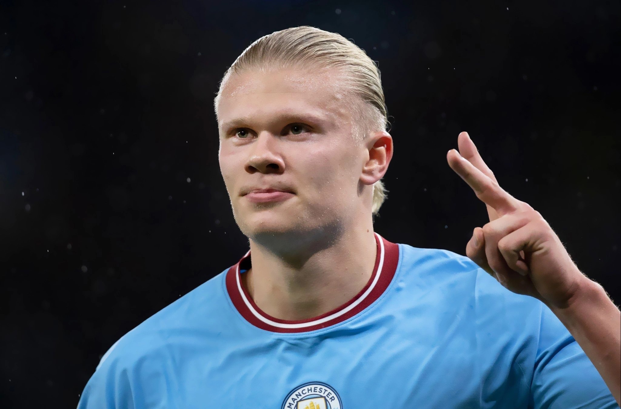 Dieu khoan 200 trieu euro va nuoc co quen thuoc cua Haaland hinh anh