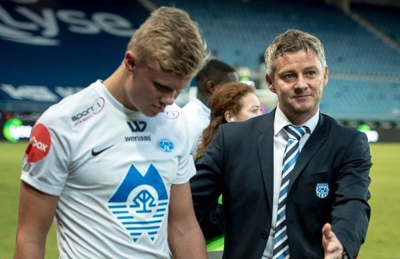 Haaland lan dau noi ve moi quan he voi Solskjaer hinh anh