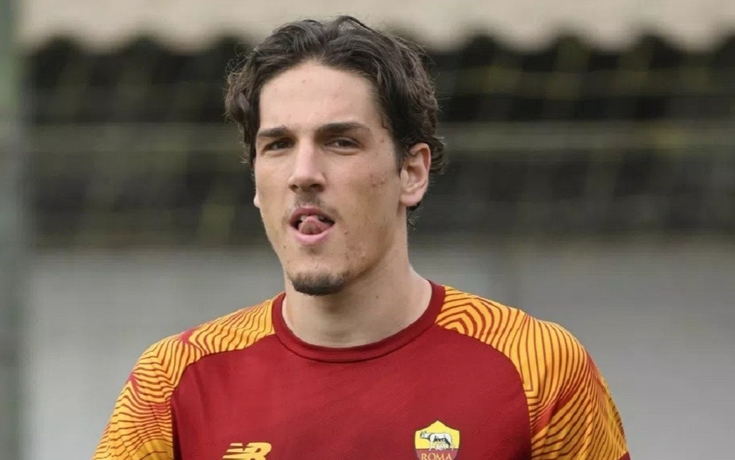 Nhieu CLB Premier League tranh nhau tro cung cua Mourinho hinh anh