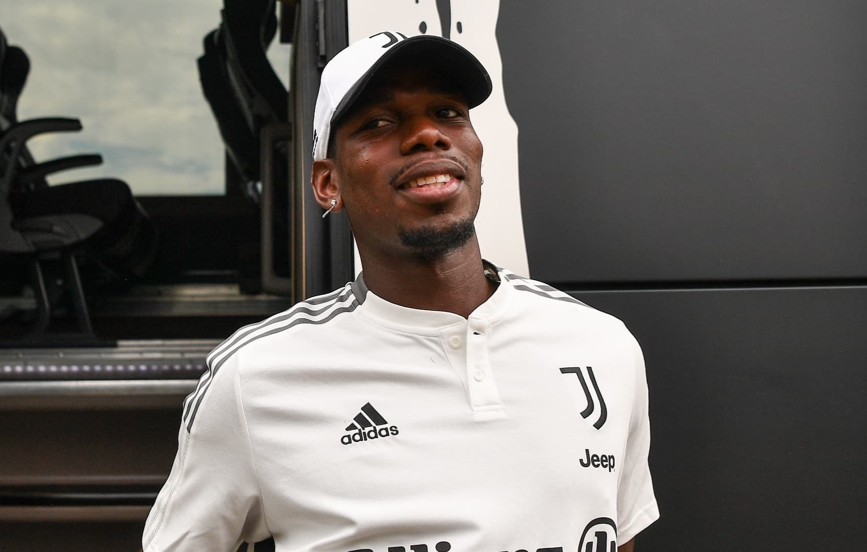 Juventus kho chiu voi Pogba hinh anh