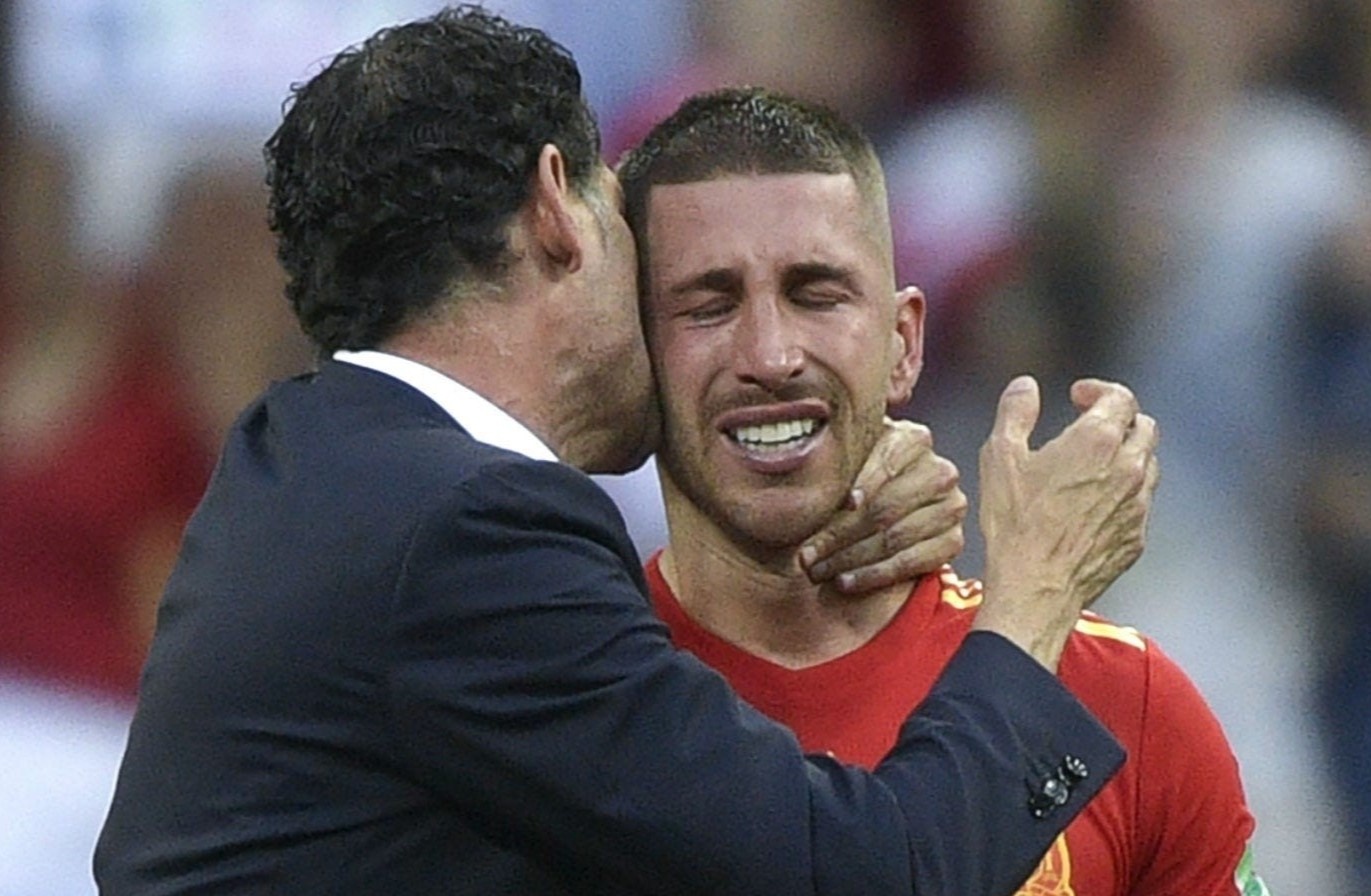 Doan ket dang cua Ramos o tuyen Tay Ban Nha hinh anh