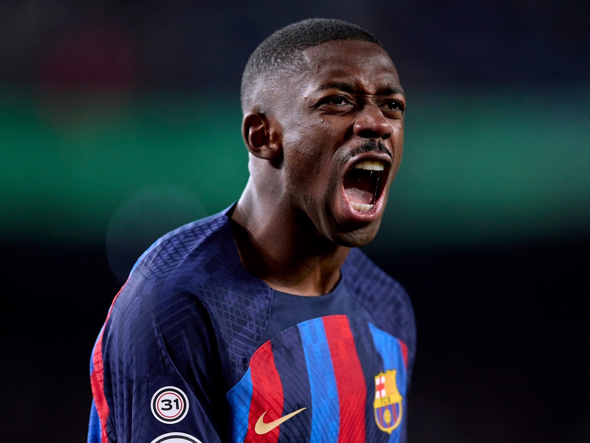 Vi sao Dembele bat ngo xuat hien o giai hang Nhat Anh hinh anh