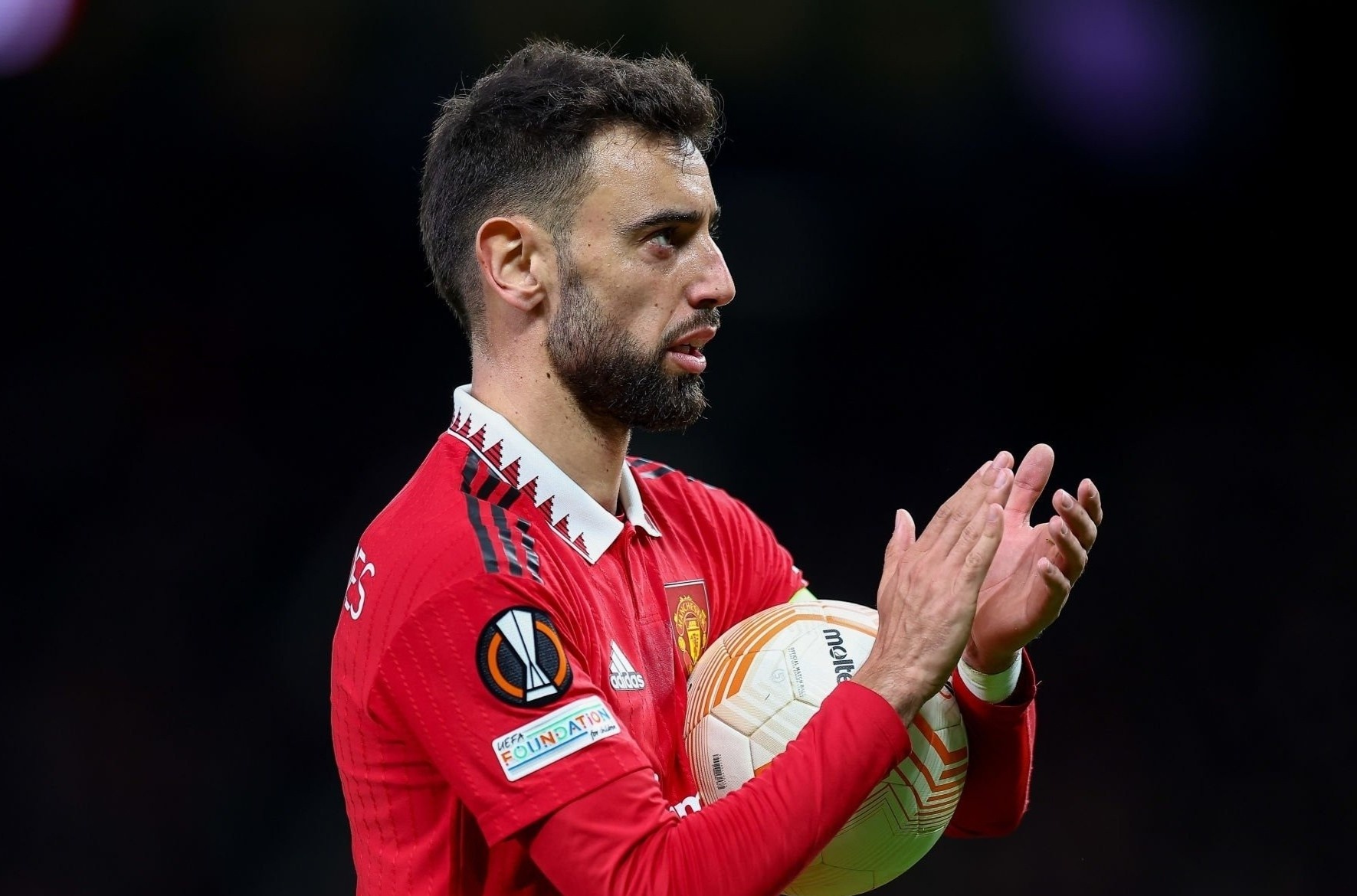 Nghe loi trong tai, Ten Hag thay Bruno va Antony hinh anh