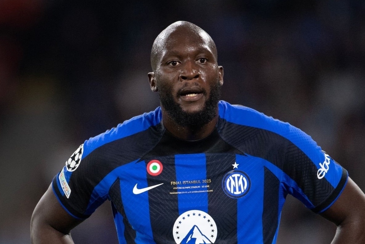 Cai ket dang cho bong da Italy hinh anh