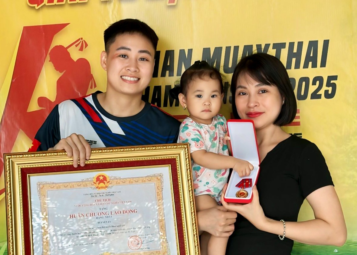 Bui Yen Ly anh 2