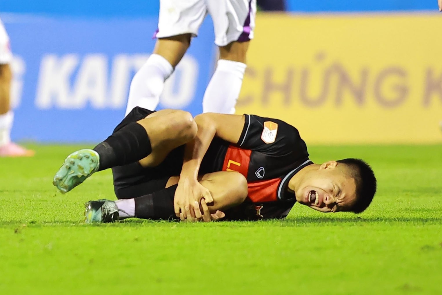 Tran Thanh Trung khau 5 mui, van kip du SEA Games 33 hinh anh