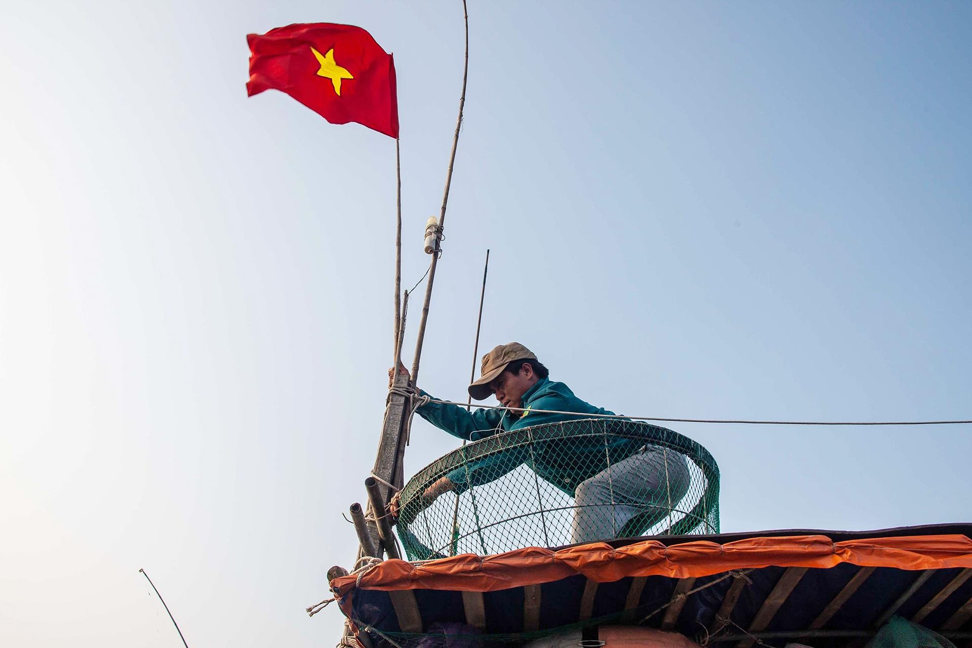 Cau ca ngoai bien dong anh 37