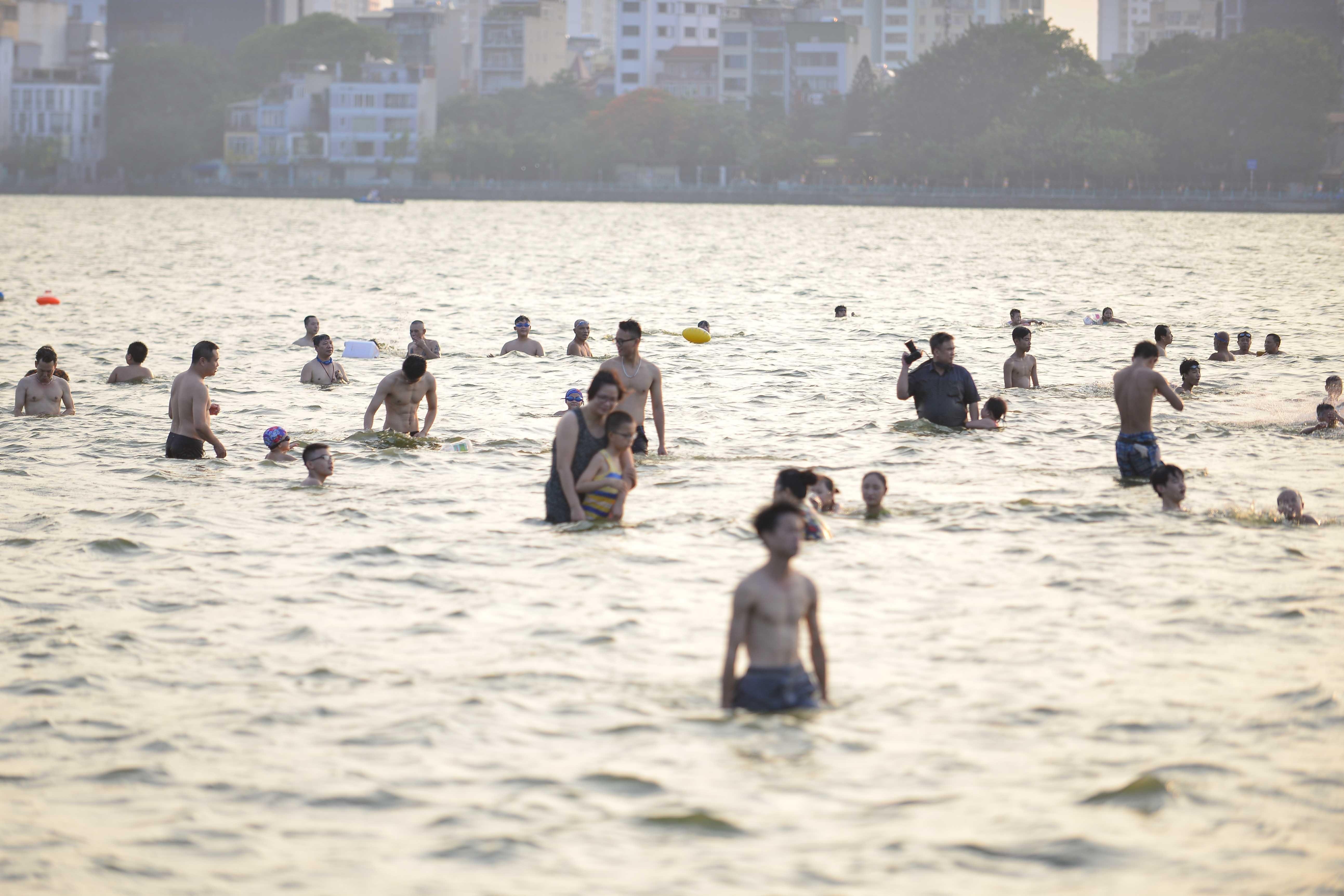 Bai tam ho Tay anh 11