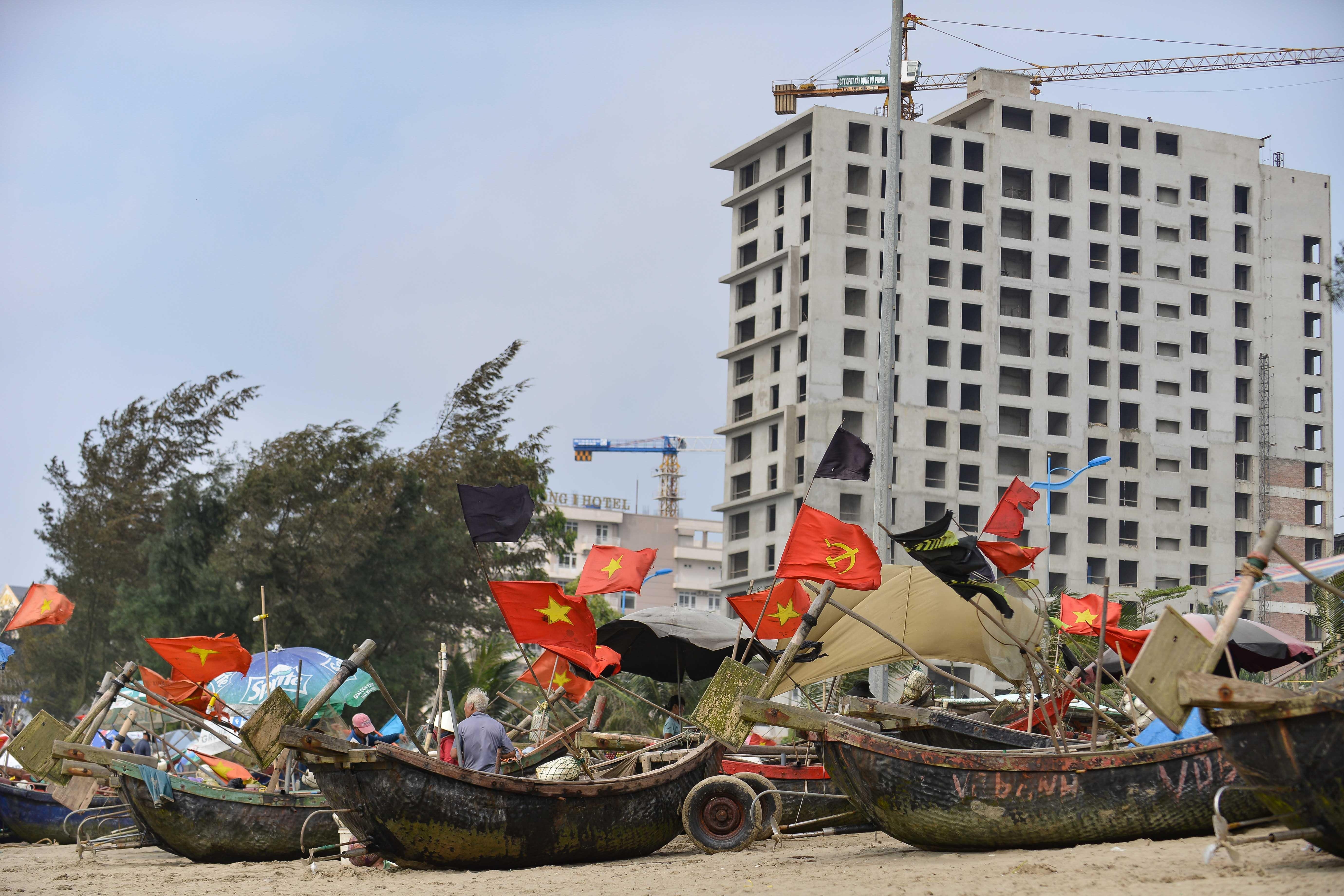 Lang chai yen binh giua pho bien Sam Son anh 1