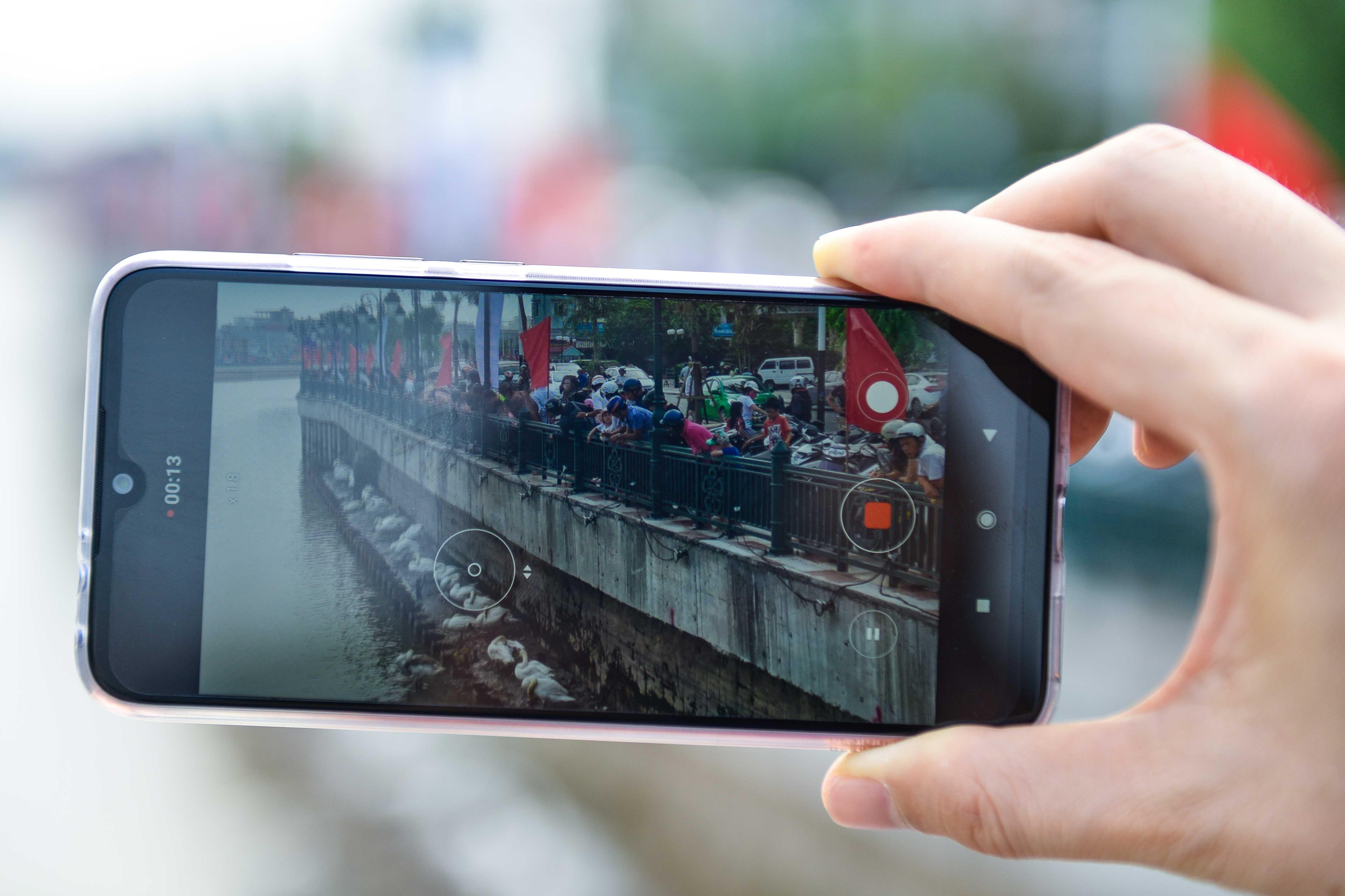 Nghin nguoi di xem 20 doi thien nga tren song Tam Bac anh 10