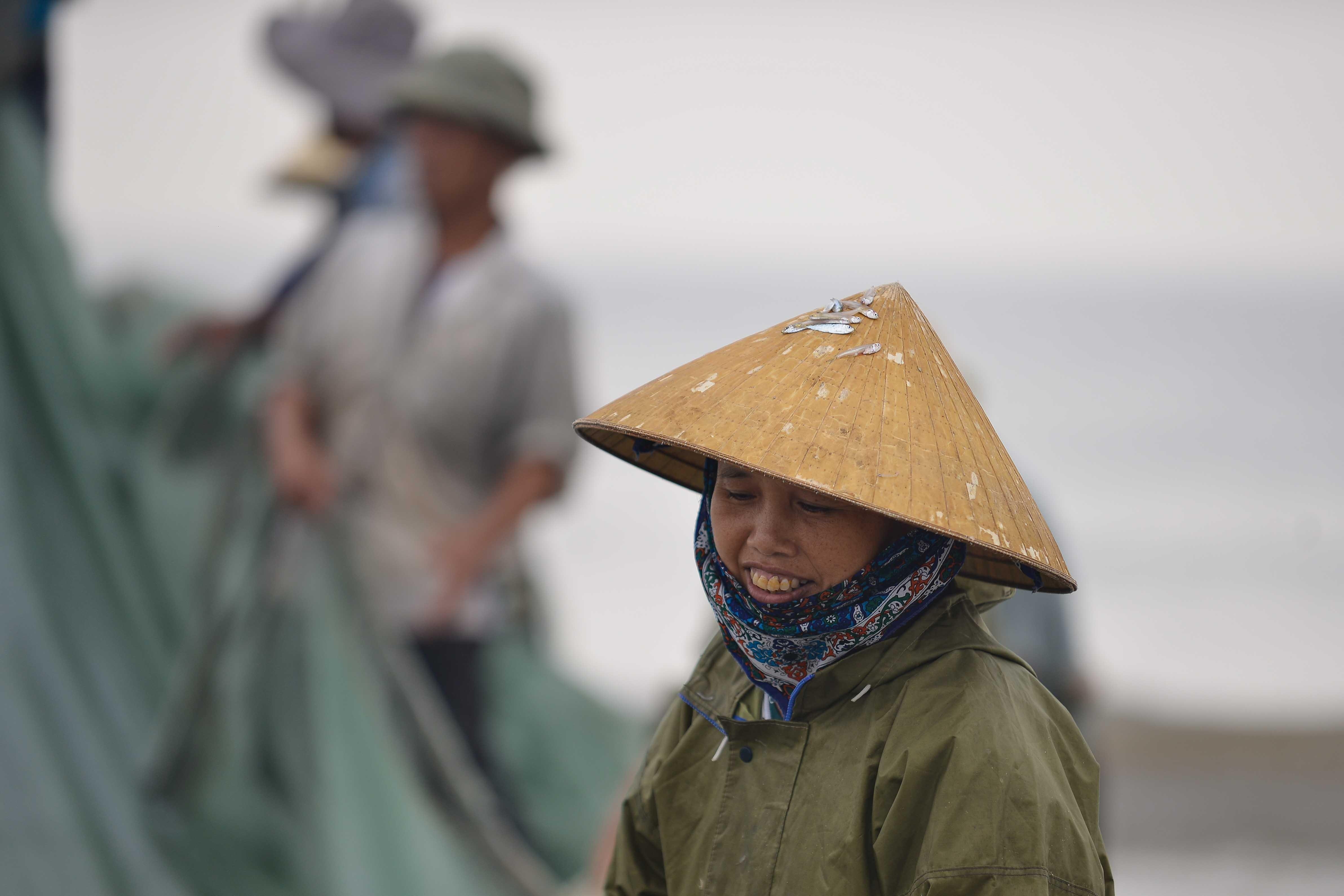 Muu sinh vat va bang nghe di giat lui anh 8