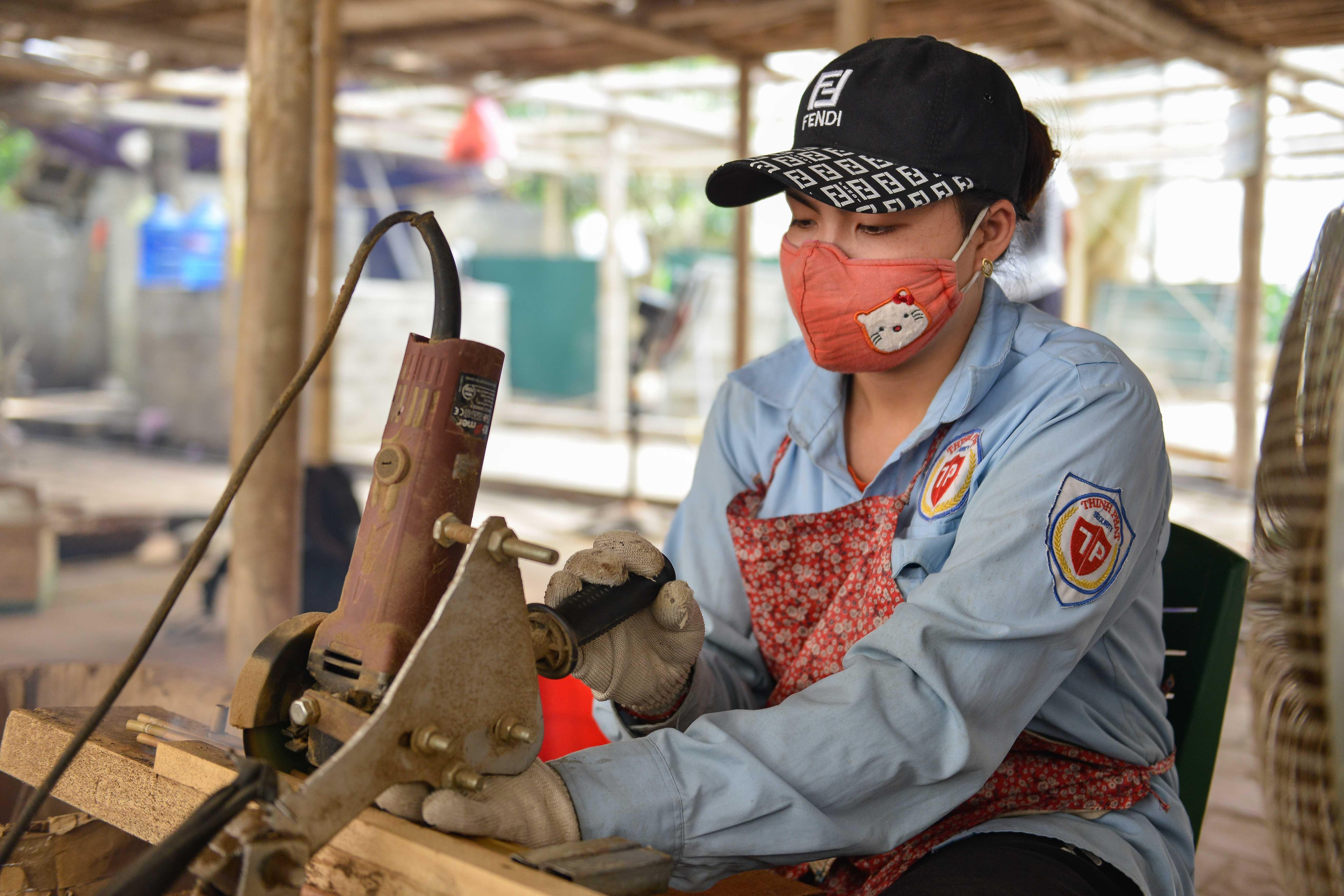 Khoi nghiep tu thia go,  ong hut tre anh 20