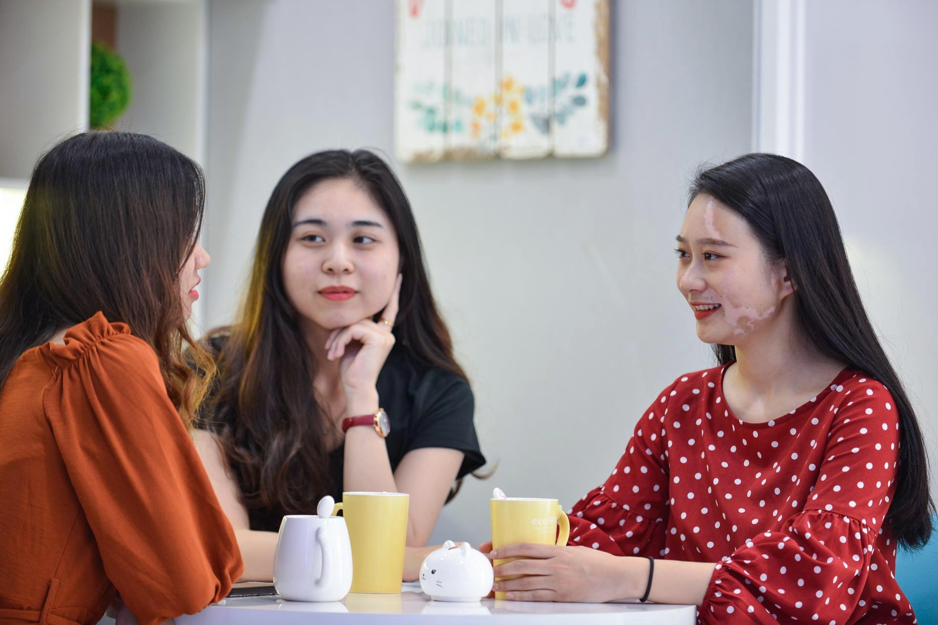 Vuot qua can benh bach bien anh 16