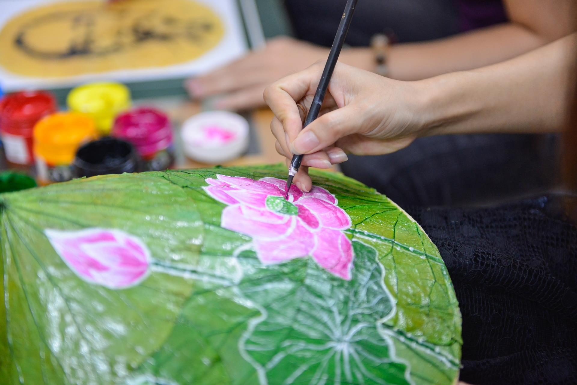 khoi ngiep,  cong viec nghin do,  hoa sen bat tu anh 21