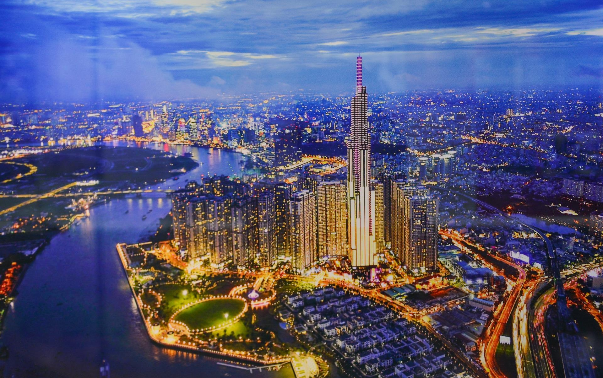 Hang tram buc anh,  hien vat ke ve chang duong 50 nam lam theo di chuc Ho Chi Minh anh 20