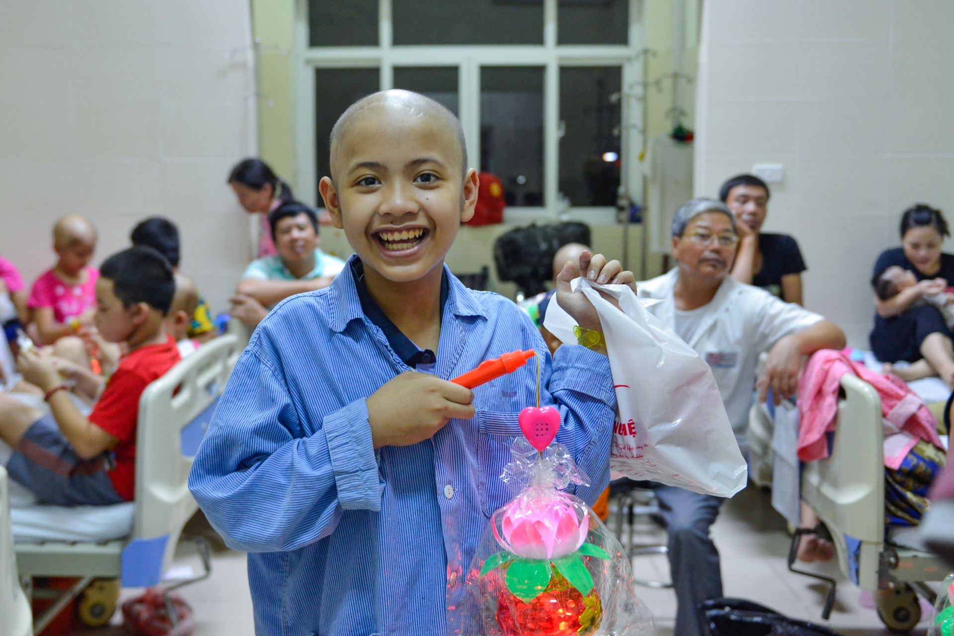 Tet Trung thu den som voi nhung benh nhan ung thu anh 16