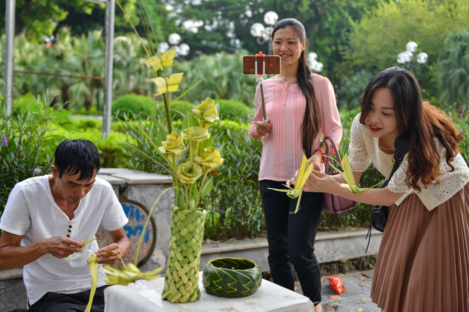Kiem tien trieu moi ngay nho nghe 'xo la' tai Ha Noi anh 3